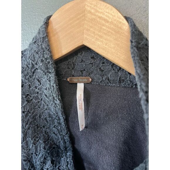 Free People Womens Black Cropped Full Zip Jacket Size Medium - Picture 3 of 3